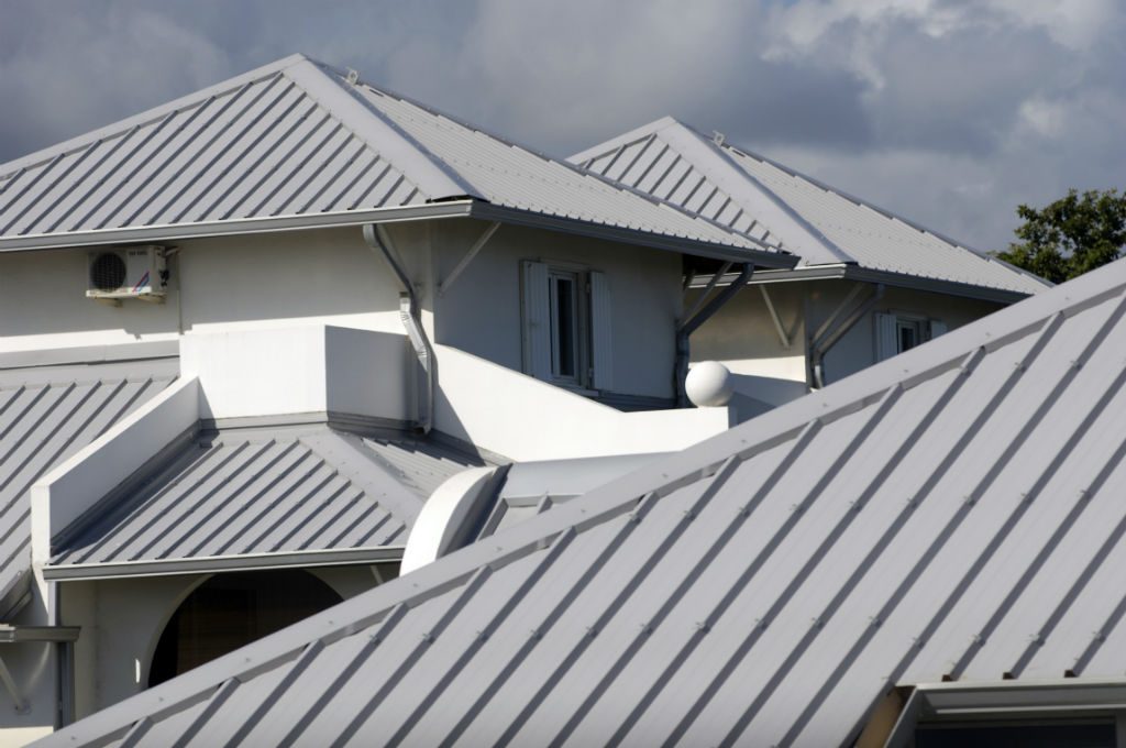 Metal Roof Repair Contractors